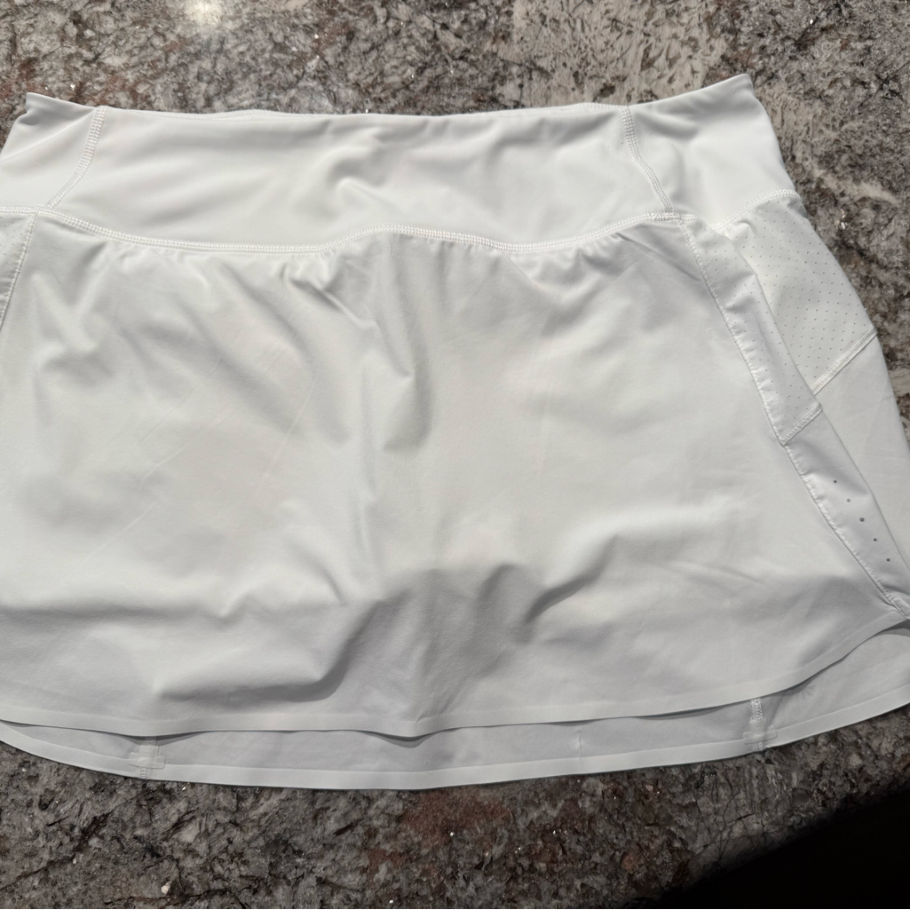 Athleta White Skort. Size Xl.